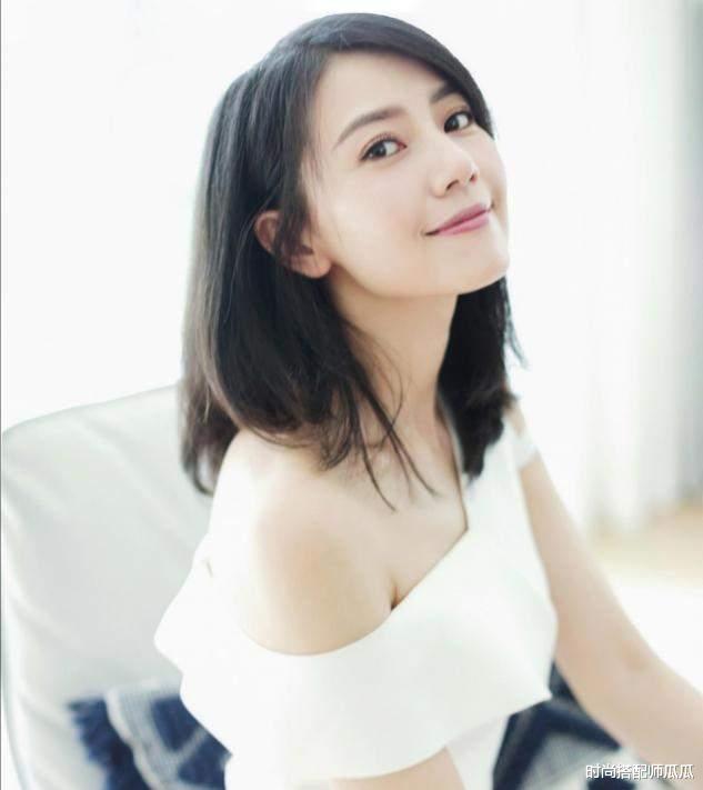 发型|女人过了48岁，尽量避开这3种发型，尤其是第2种，显老又土气