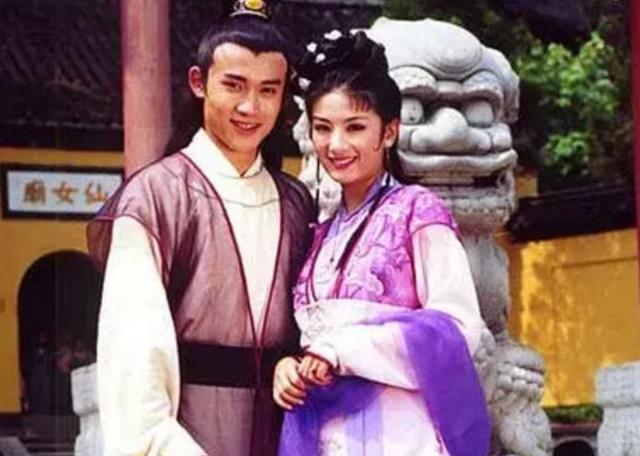 #小李琳#她先嫁大10岁老师,后恋小6岁小鲜肉,婚后曾靠变卖家当度日