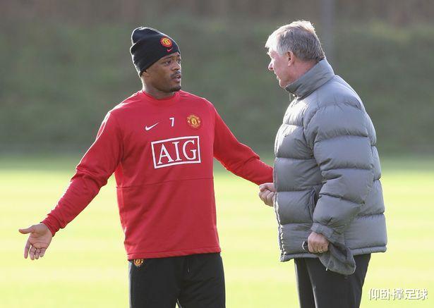 『埃弗拉』大棒加糖策略!埃弗拉曾经想要离开曼联,弗爵两招让他乖乖留下!