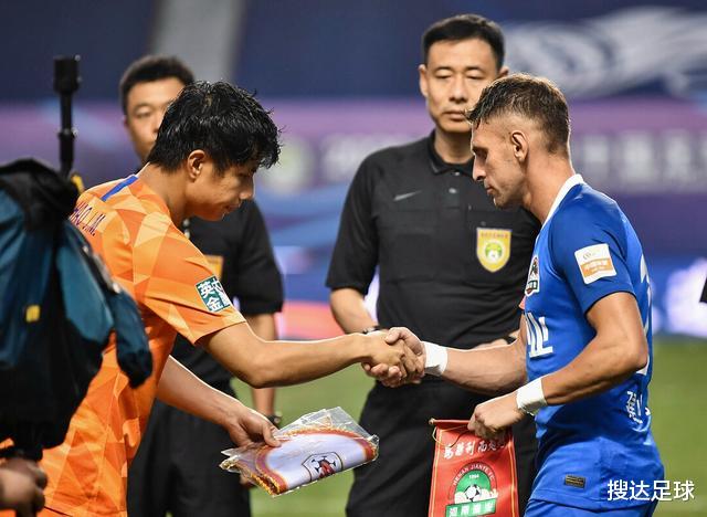 山东鲁能|鲁能2大外援抢镜！32岁核心超级世界波，4000万新援却被对手完爆