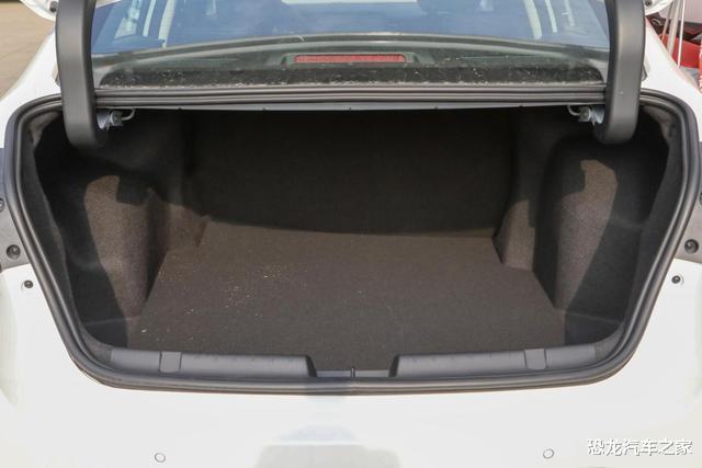 奇瑞|艾瑞泽GX为啥被称为\最美奇瑞\？它的自信究竟从何而来