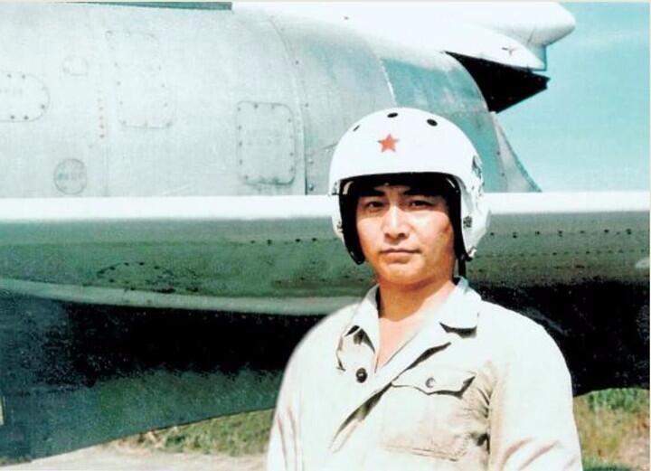 王伟|33岁不幸去世的王伟，他的妻子被特招入伍，儿子被国家全力抚养