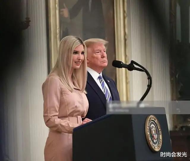 伊万卡：特朗普被美女助理坑后醒悟！搬出伊万卡当救兵，父女联手气势汹汹