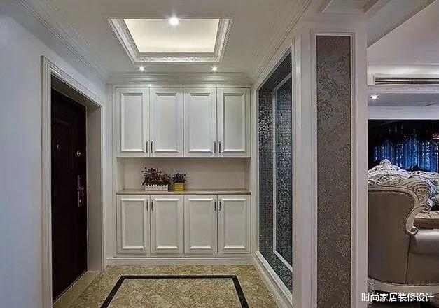 「」玄关吊顶这样一装，非常漂亮，立体时尚显大方！