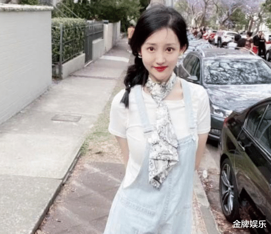 绿地门女主张雨婷有多自信!自称王思聪表白她,女方也会拒绝