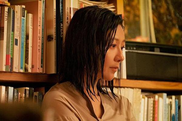 「夫妻的世界」韩剧《夫妻的世界》出现尺度过大的镜头引发争议,将受到严厉处罚