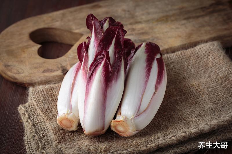 尿酸|48岁男子，尿酸竟然达到了850，还有肾衰竭的危险，罪魁祸首是它