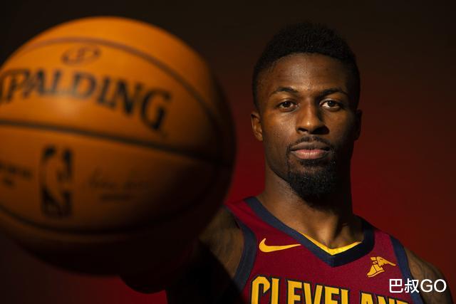 火箭队@官宣!5000万超射联手杜兰特,火箭遭遇重击,哈登赔了夫人又折兵