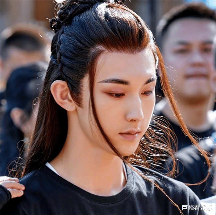 琉璃|《琉璃》收官后，又一古装仙侠剧来袭，看到主演阵容不追不行了！