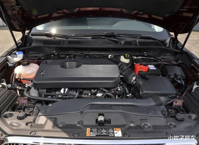 『林肯』预算不多又想要面子？这款豪车买低配就够了，动力远超同级BBA