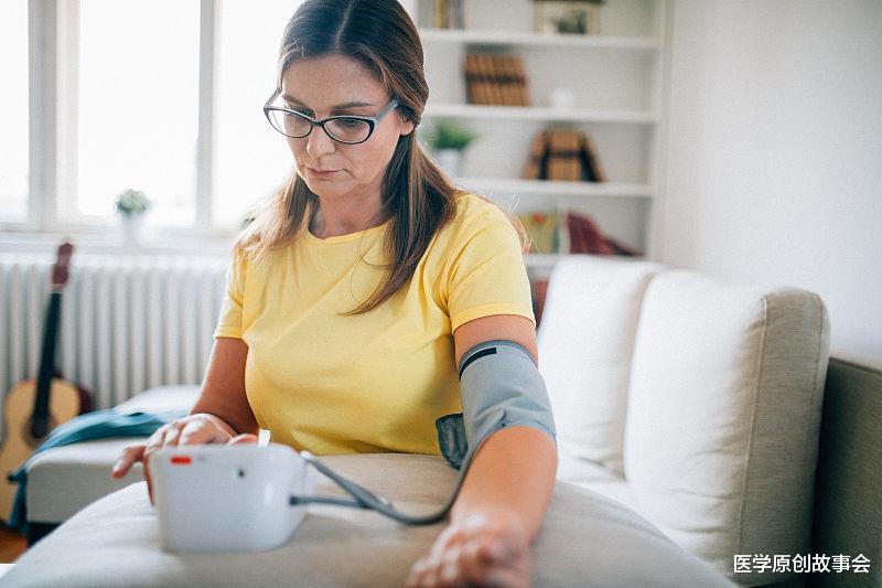 「高血压」如果四个症状全都没有,恭喜你没有脑梗,有高血压的不妨自测一下