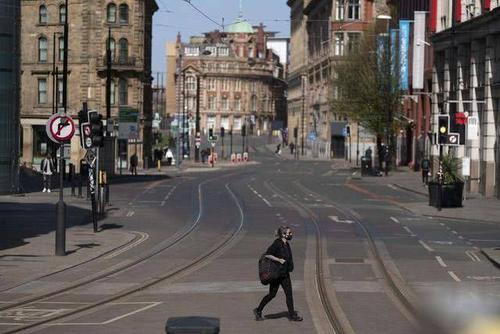 [特朗普]截至5月1日6时，美国确诊人数突破106万：特朗普遭遇“双重调查”！