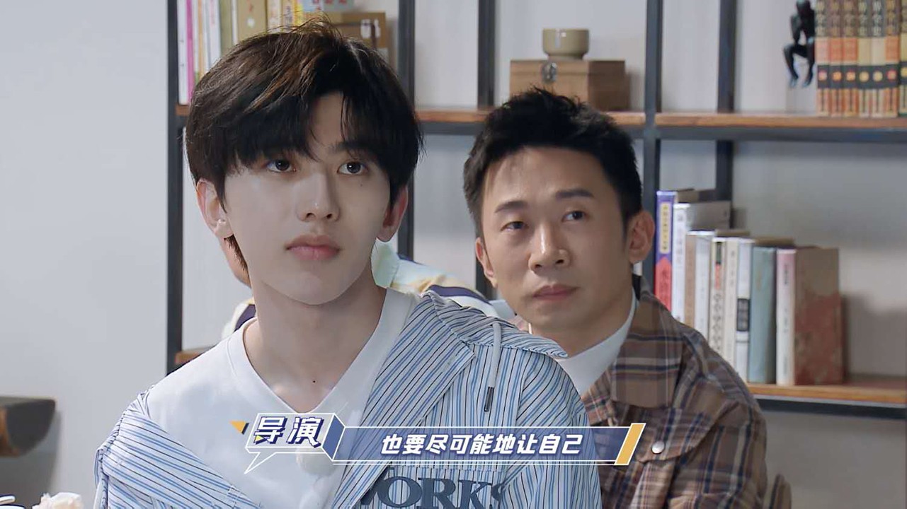 徐坤■两大王牌综艺颜值担当，一人录节目已彻底放开，一人却只顾着耍帅