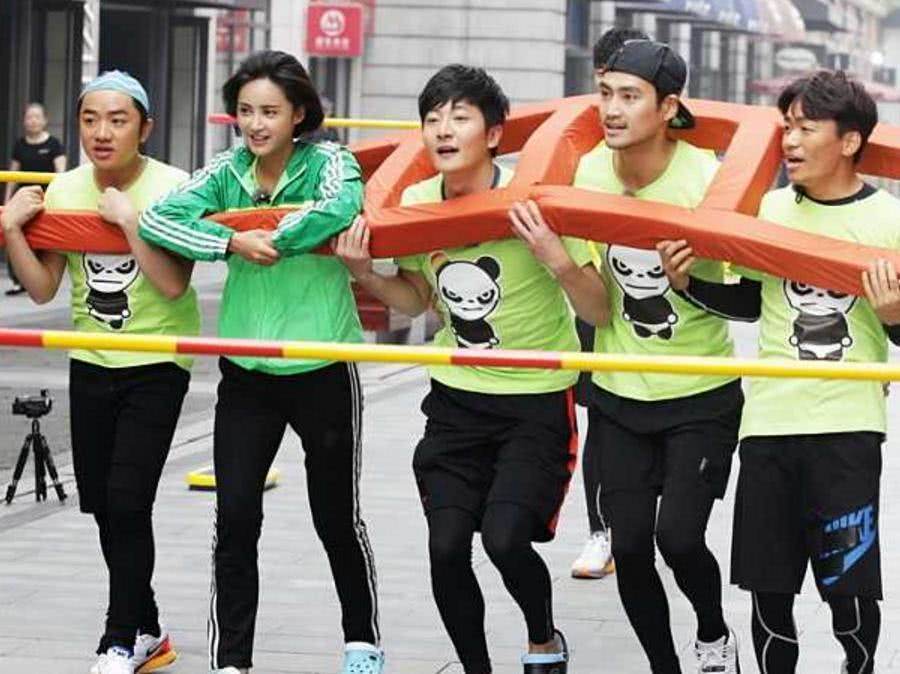 「奔跑吧兄弟」上过奔跑吧的七对情侣，两对正在热恋，一对已分手，最后一对已离婚