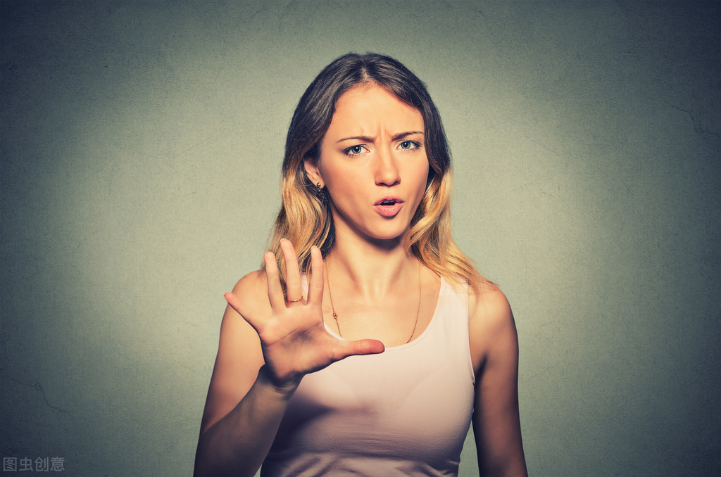 []为什么不要秒回领导的信息？你会得不偿失，高情商的人都这么做