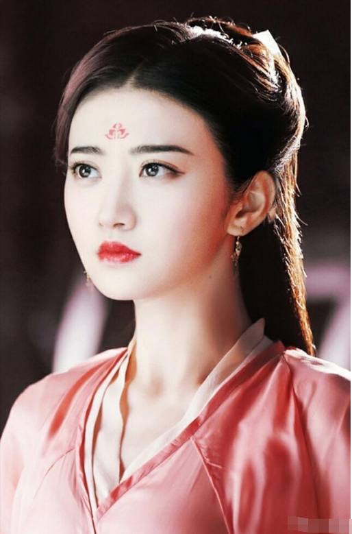 『凤九』化上“凤九妆”,郑爽惊艳,景甜违和,她的装扮惊为天人超越原版