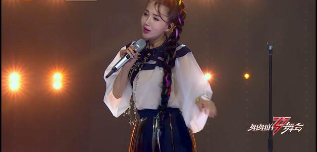 「王杰」曾成为摇钱树,沉寂7年后霸气归来,阿朵的音乐会有人喜欢吗?