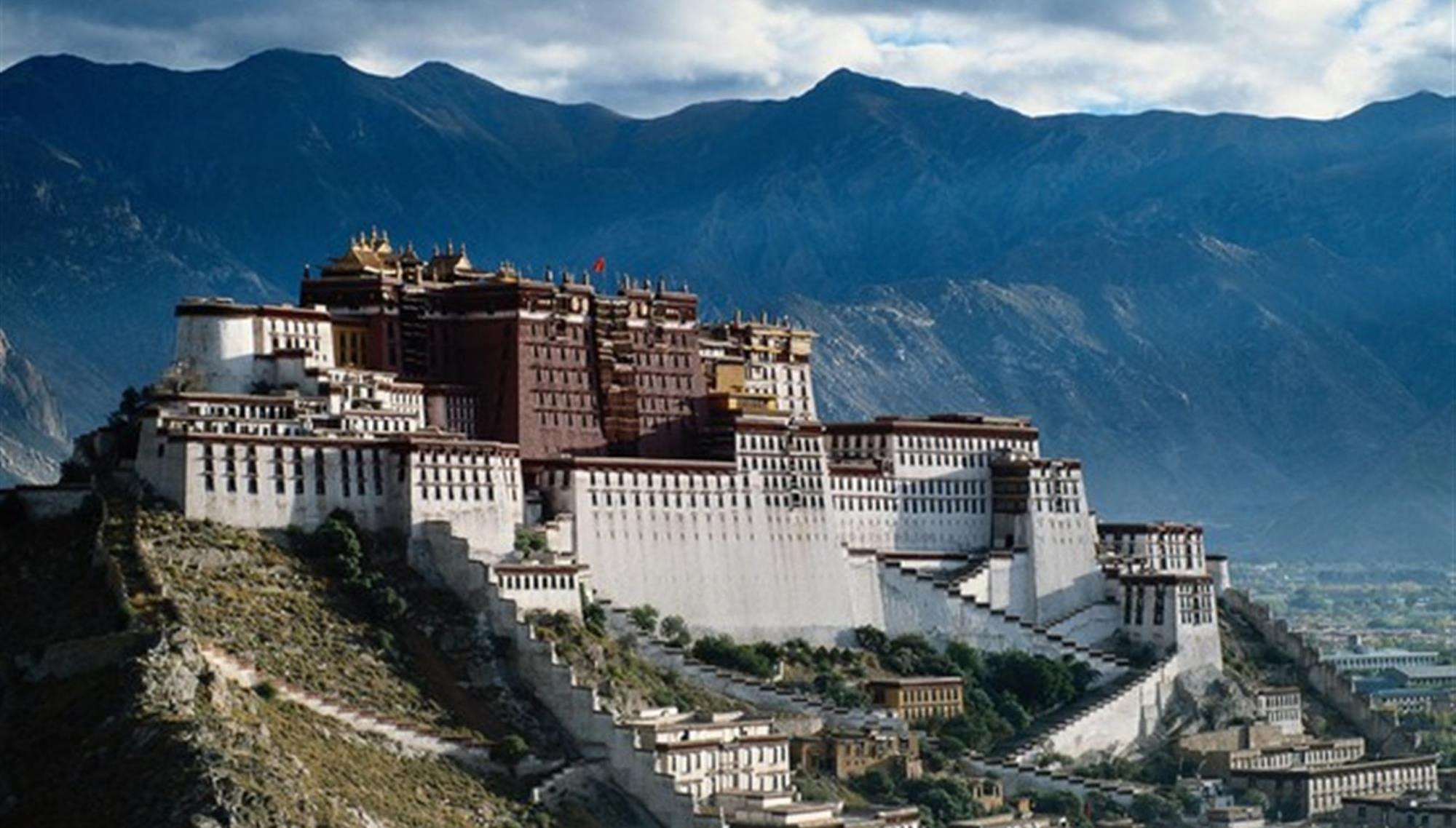 西藏：一个人去西藏怎么玩？这里有避坑指南和详细攻略