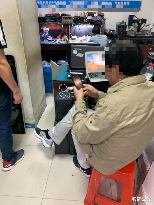 笔记本电脑|电脑连不上网，老板解决后收费30，客户：几秒钟收30，也太黑了！