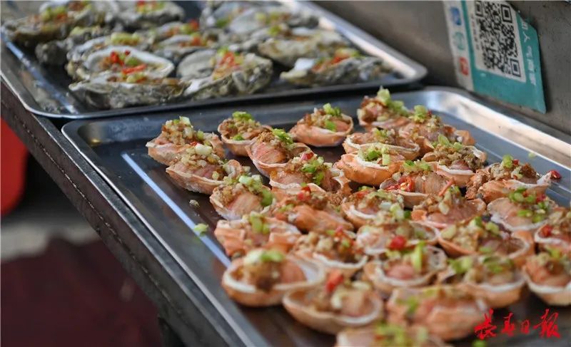 『郑州』看饿了！长春常务副市长带头“下馆子”，网友：我也要同款打卤面！