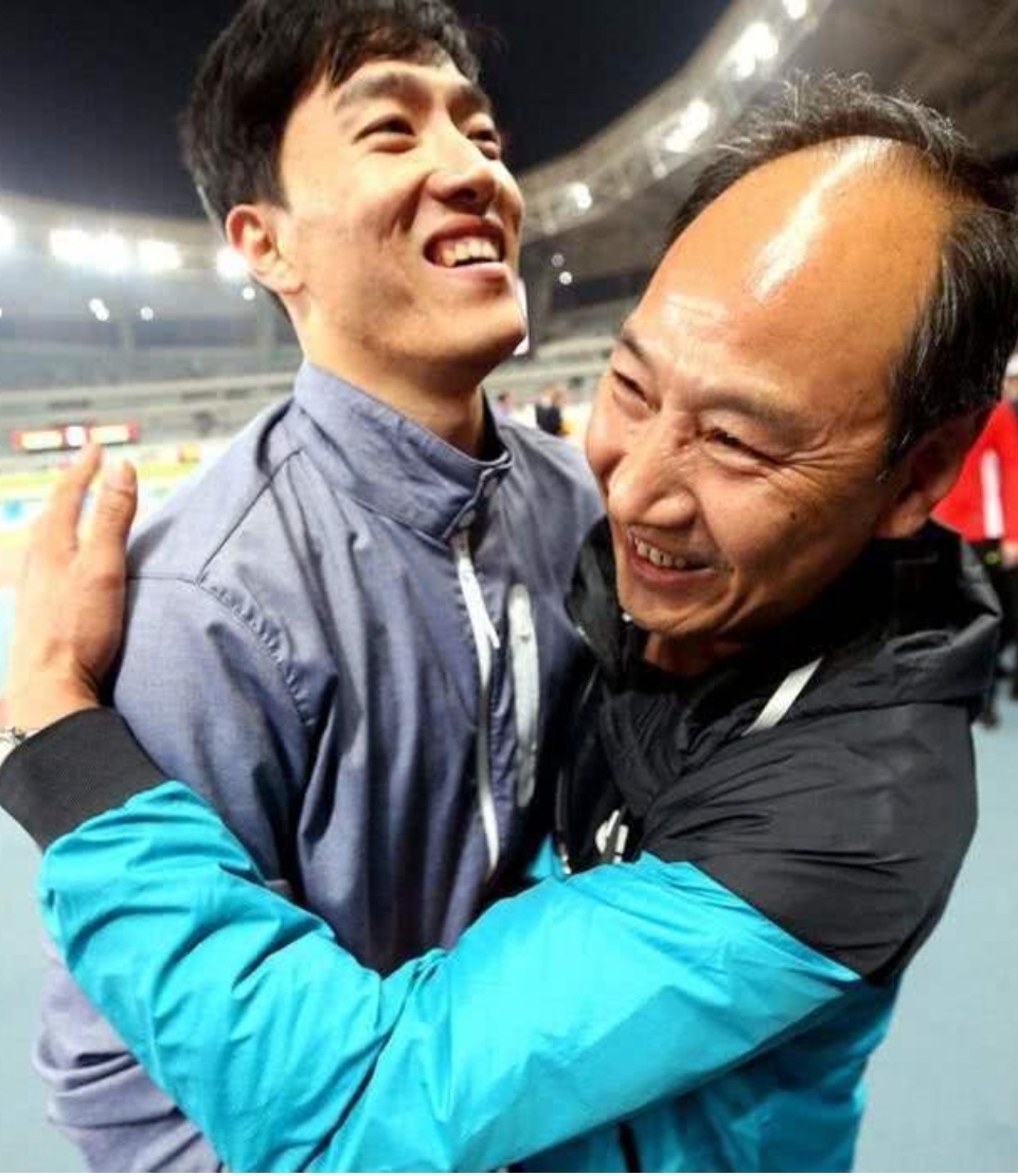 刘翔@飞人刘翔两次退赛被骂12年，已5年不工作，孙海平揭露当年真相