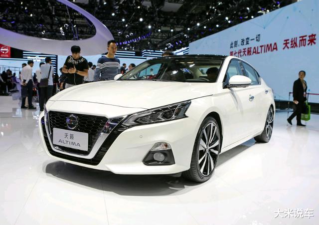日产天籁|这才是日系车中的“舒适王”，低油耗，皮实耐用，最懂国人的一款车！
