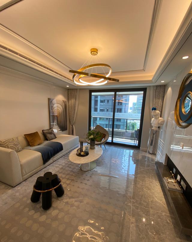 『』135平的四叶草户型，7米大阳台太喜欢了，特别满意女儿房装修