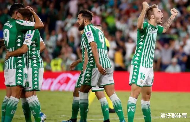 #武磊#又一位武磊前主帅下课！俱乐部为他狂砸上亿欧元，如今却只能保级