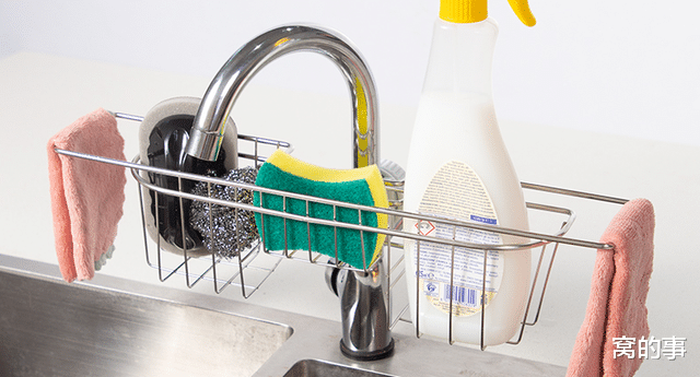 []看了这对日本小夫妻的家才发现，家中半数物品可以丢掉了！