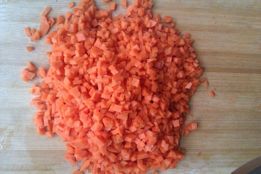 玉米：减肥期随便吃的玉米面小丸子，做法特简单，少油少盐，健康助减肥