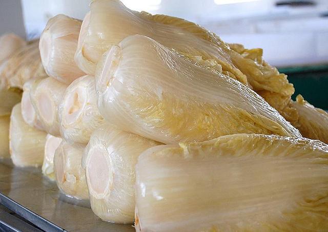 白菜|东北“最硬”的一道菜，连吃几天都吃不完，而且只用来招待贵客！