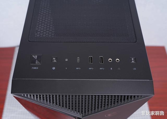 机箱|这套电脑配置生命力至少能战5年