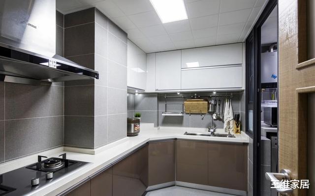 『』L型橱柜不留90°角,打造斜面转角,充分利用空间增加翻倍收纳力!