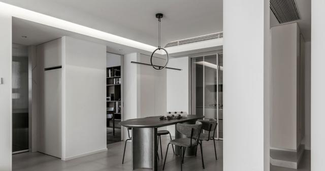 |芜湖女主晒出200㎡大平层，全屋色调舒适，玄关超有仪式感！