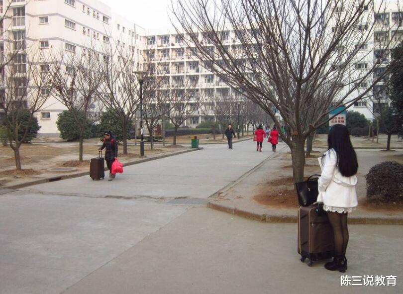 高校|确定了！各大高校寒假时间出炉，最多59天最少7天，学生哭晕了