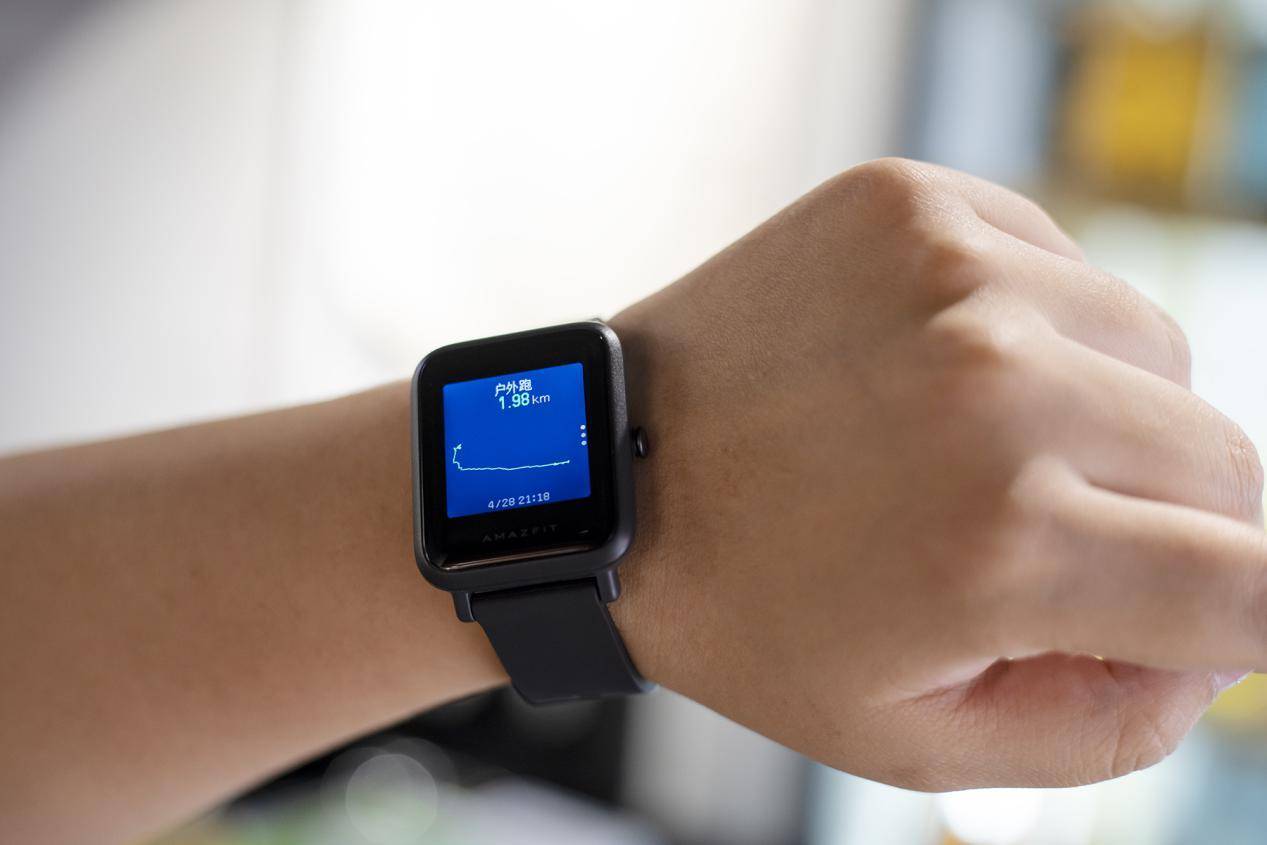 【华米】一个月不充电+全功能覆盖，华米Amazfit 米动手表青春版 1S上手玩