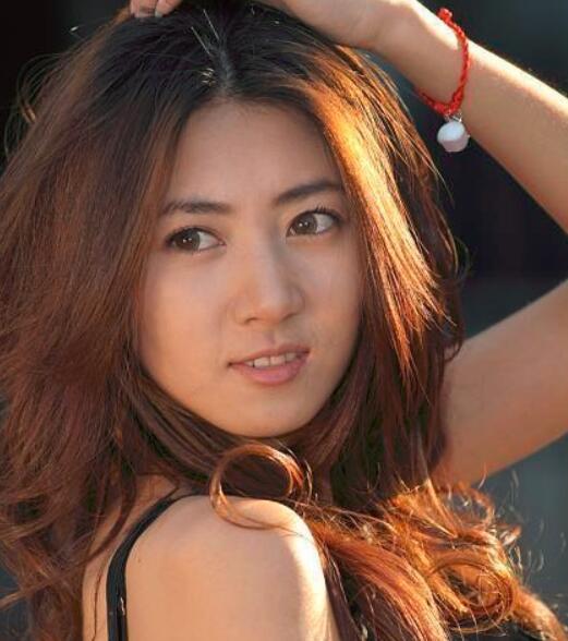 闫凤娇|非诚勿扰中的闫凤娇,自导自演“厕所门”,比拜金女马诺还要不堪