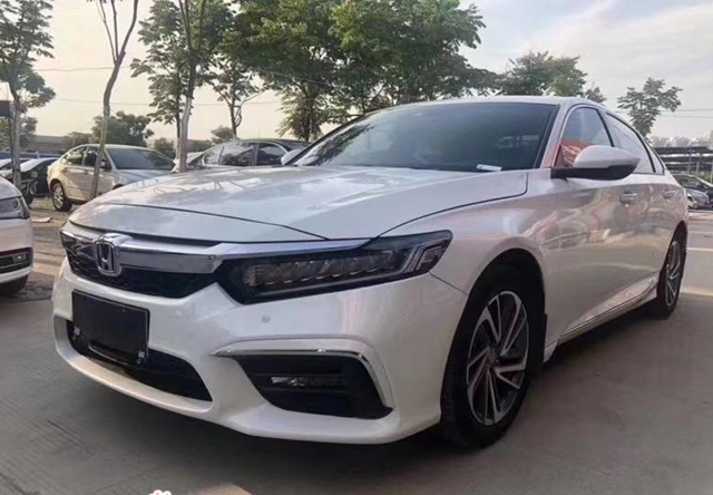 本田雅阁■放弃帕萨特、雅阁，最后选择了它，车主：家人都夸我眼光好