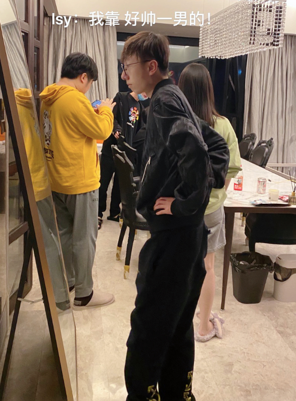 mlxg|MLXG首谈复出，说出这四个字后，直播间全体泪目