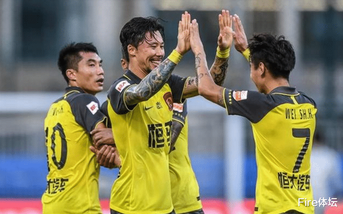 深圳队|1-3！中超土豪队苦吞两连败！球队队长场下染黄，下轮迎保级大战