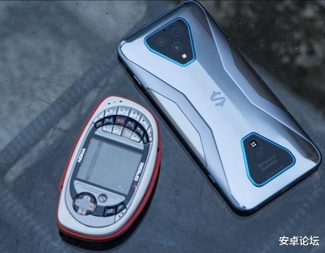 游戏手机|我买了台 16 年前的游戏手机，终于体验到「智商税」的感觉