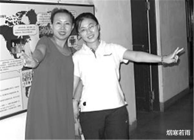 『香港大学』高考状元毅然从港大退学，放弃72万奖学金，再次高考依旧是状元