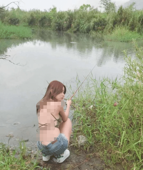 |双胞胎相亲对象，老舅非让我选右边的，我真的喜欢左边的？哈哈哈