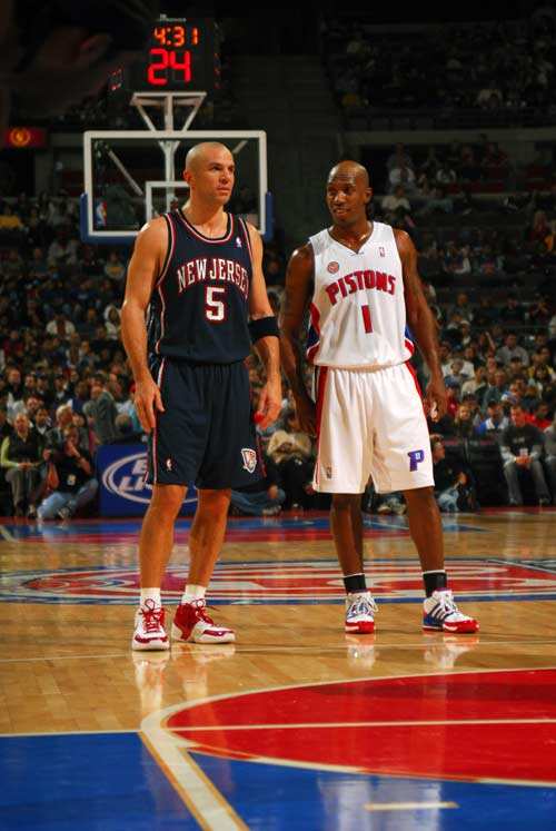 勒布朗·詹姆斯|排名第一却被横扫出局，21世纪已经出现了5次，科比詹姆斯各干了2次