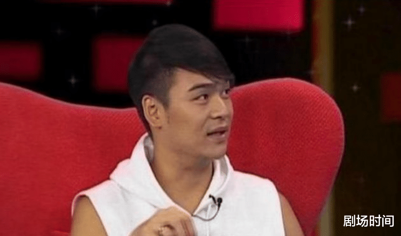 []他靠一首歌成名，下海经商失败后复出，多年后没有太大名气