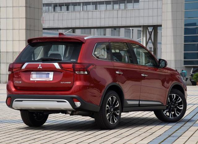 「三菱欧蓝德」16万的三菱欧蓝德值吗？驾驶5个月后，车主说了大实话