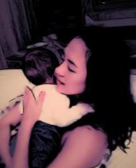 哺乳期|章子怡为儿子庆祝满月十分温馨，网友眼尖：哺乳期可以美甲吗？