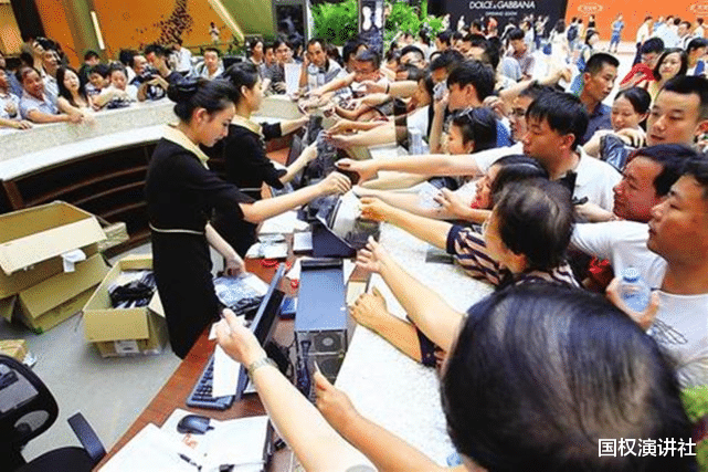 导游|报团旅游购物新骗局,两个导游加一个华裔千金,游客无一幸免