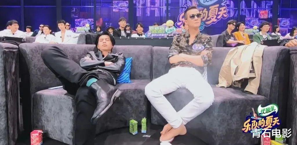 五条人|草根乐队年年有,凭什么“土得掉渣”的五条人能火到出圈?