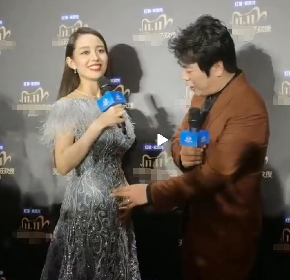 卓义峰|郎朗吉娜合体捞金，夫妻摸孕肚与宝宝互动，曝孩子听钢琴声会胎动